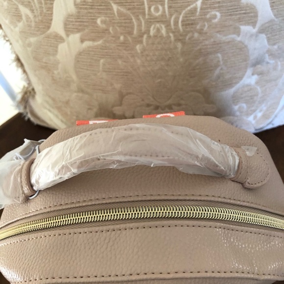 Michael Kors Blush Pink Backpack with zipper - Picture 6 of 7